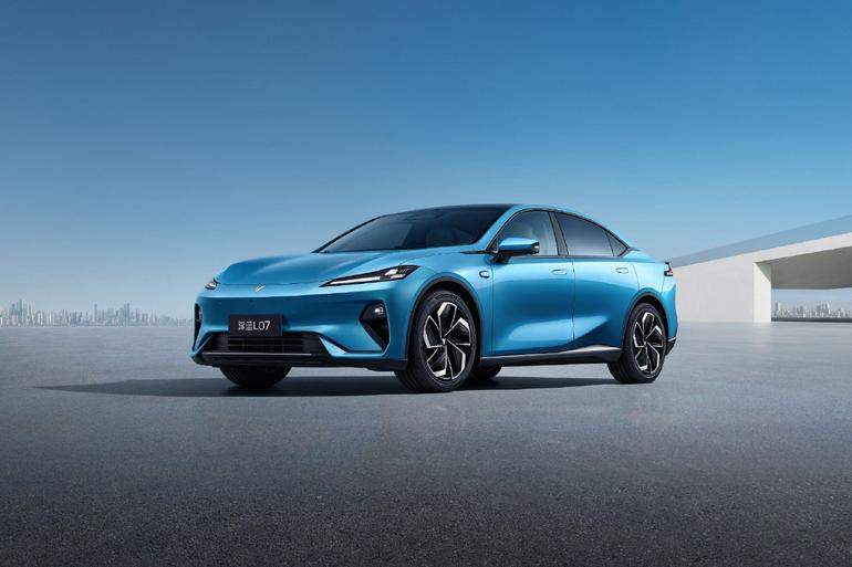 2026款深蓝L07上市 限时权益价13.59-15.59万元