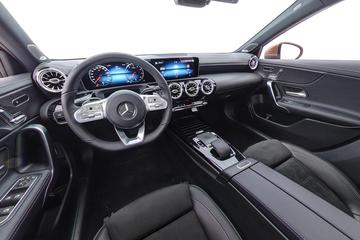 2019款奔驰A级 1.3T自动200 L