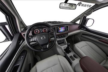  2018 Lingzhi M5 1.6L manual 7-seat luxury model