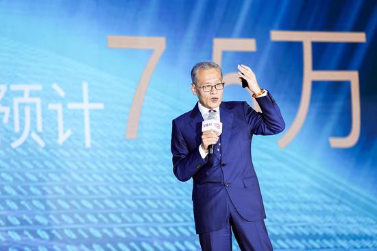 君乐宝乳业集团董事长兼总裁魏立华现场发言