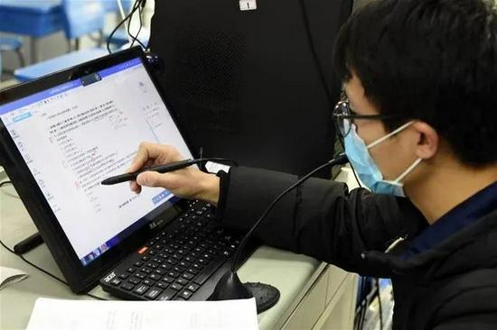 图据新华社