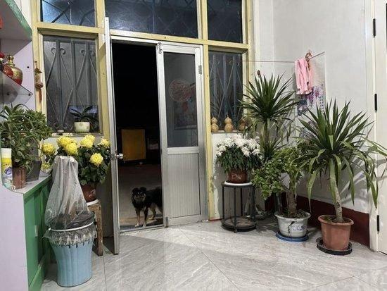 孙乐姝娘家的客厅。(南方周末记者陈怡帆/图)