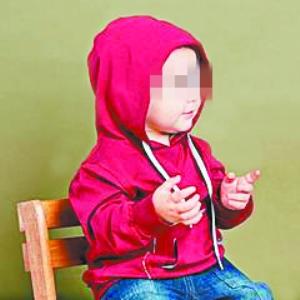 儿童服装安全是家长比较关注的问题,今后注意买不带绳带的衣服。 广州日报记者王维宣 摄