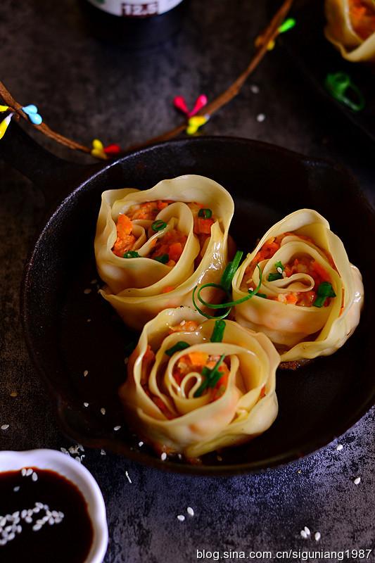 玫瑰花形饺子