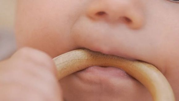 孩子总因为胃食道返流导致咳嗽该怎么缓解？