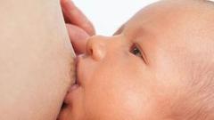 新生儿光喝母乳营养不够？