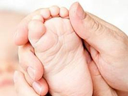 不同年龄段的孩子选鞋子的标准一样吗？