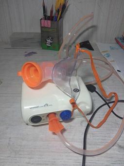 买了一台家用雾化机,儿子哮喘发作可以马上用上