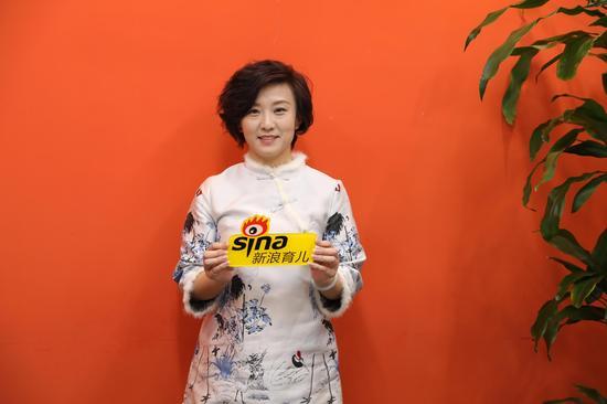 府学小学副校长傅晓静做客新浪育儿