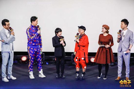 童星小宝也惊喜现身,演唱电影插曲