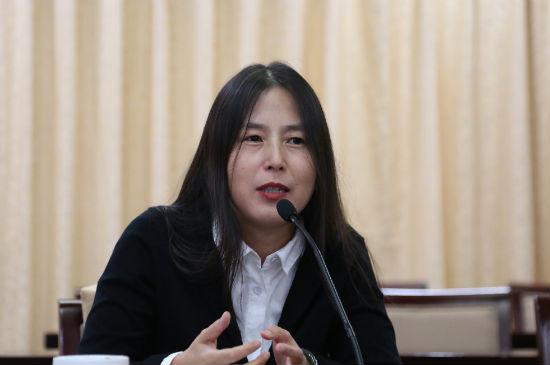 付秀莹长篇小说《陌上》近日荣获第三届施耐庵文学奖