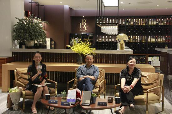 茅奖作家沙龙:赵萍、毕飞宇、张莉谈《推拿》