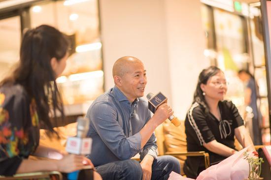 毕飞宇:“当你做事情的时候,内心干净是多么重要。”