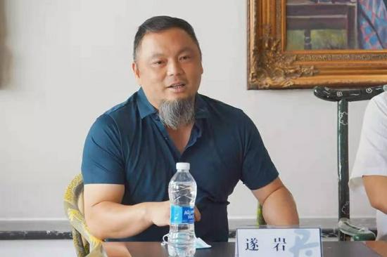 中国人民大学世界民俗文化研究所所长、北京民俗博物馆顾问、国家一级美术师遂岩点评