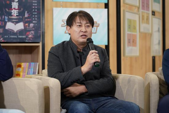 《人民文学》杂志编辑刘汀发言