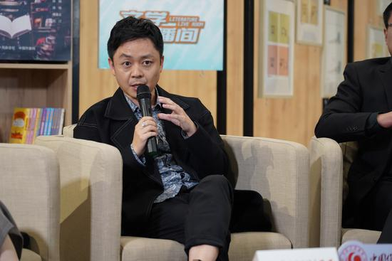 中国人民大学文学院副院长杨庆祥发言