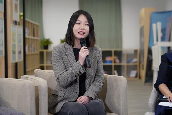 中国作协创作研究部副研究员岳雯发言
