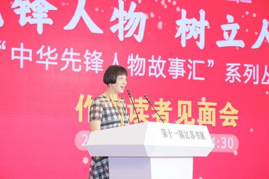 扬州市少儿图书馆馆长华斌