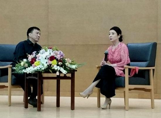 严歌苓与张立宪对谈:“原型与虚构:严歌苓的小说创作”