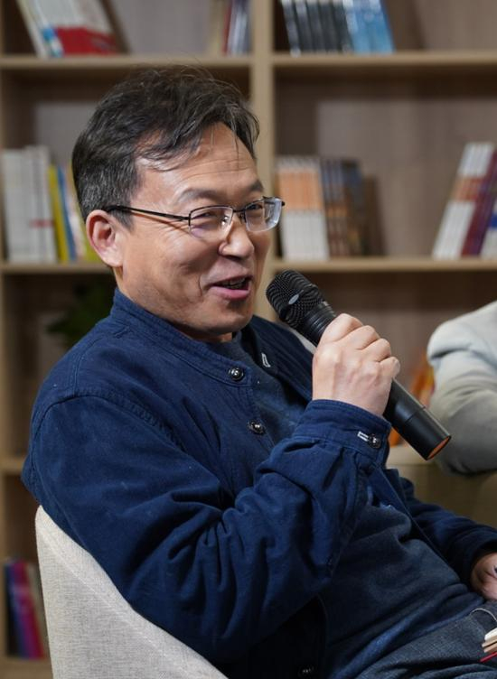 茅盾文学奖得主李洱发言