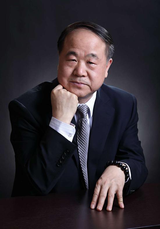 莫言曾说:“我是一个讲故事的人。”