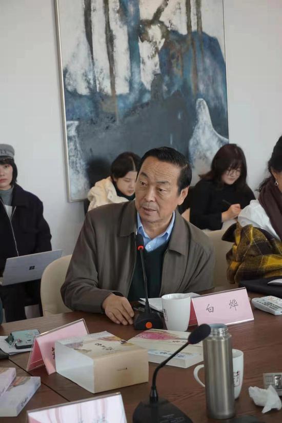 中国当代文学研究会会长、著名评论家白烨