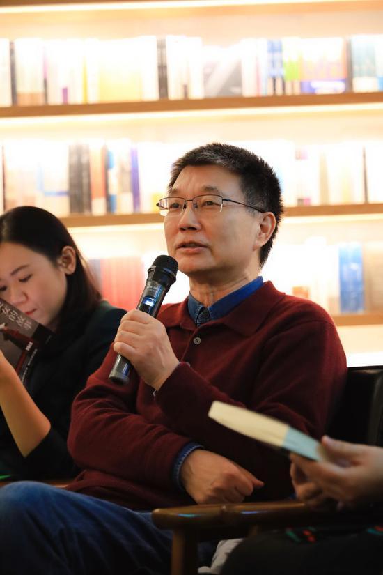 止庵:《使女的故事》和《证言》给我们提供了一个警示的眼光