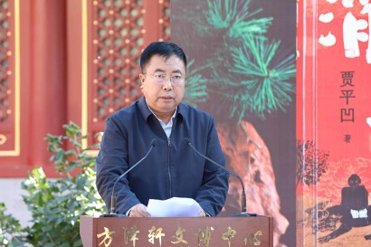 中国出版集团党组成员、中国出版传媒股份有限公司副总经理、人民文学出版社社长 臧永清