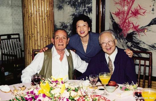 资料图片:安思远、王立梅、启功