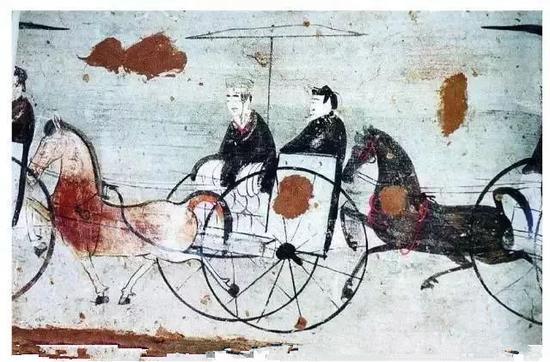 汉代到魏晋时期,主要的马车被称之为轺车,是一种非常轻便的交通工具。