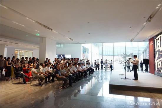 “回向:大足石刻图像与历史文献展”