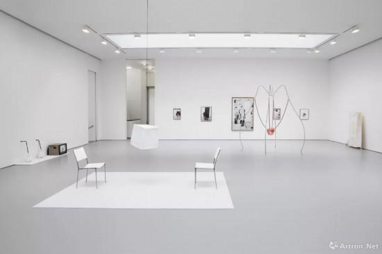 “这不是道具”展览现场图,2018