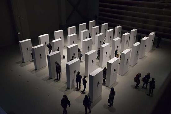 2014年,第十届上海双年展“社会工厂”