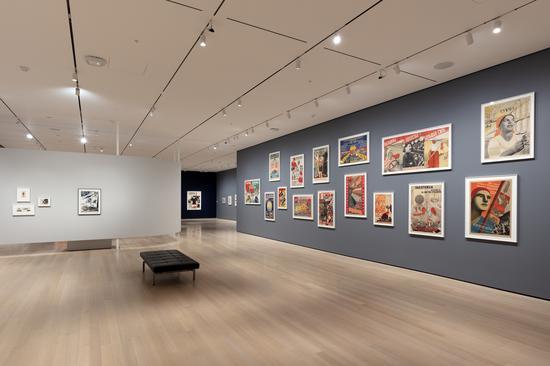 “工程师,煽动者,建造者:重塑的艺术家”展览现场,MoMA