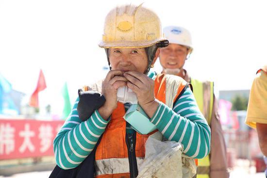 那入口的香甜,饱含了多少思乡之情