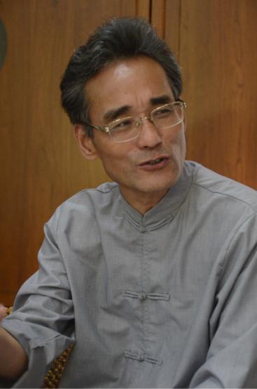 ▲当代著名画家、书法家陈鹤良