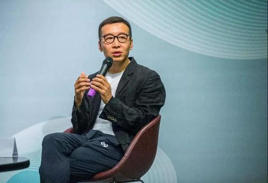 阿那亚联合创始人马寅在“UCCA沙丘美术馆发布酒会暨对谈”现场。