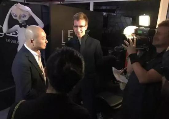 傅榆翔接受电影节米兰时尚电视台采访