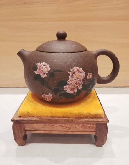 程曙紫砂壶作品--彩绘西施