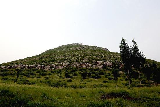 山东曲阜尼山五老峰