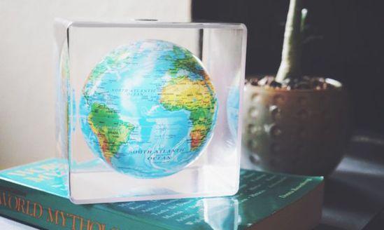 MOVA Cube from MOVA International on Vimeo。
