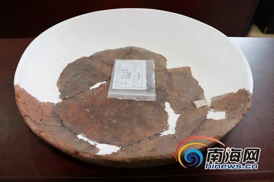 三亚英墩新石器遗址发掘出土复原的陶器