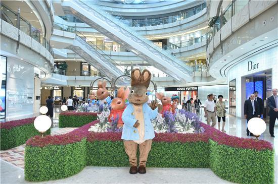 上海“比得兔仲夏庄园”为主题的展览