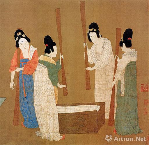 唐 张萱《捣练图》 局部 图中女子着红色翘头鞋