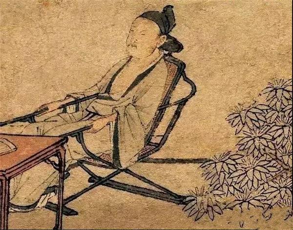这幅图画告诉我们,明清时期的人已经在使用这种携带方便、用着舒适的躺椅。