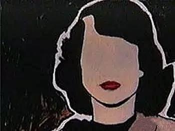 用画作表达自己对母亲的爱。颇似波普风的创作中,看得出德普叔眼中的妈妈是个美人。