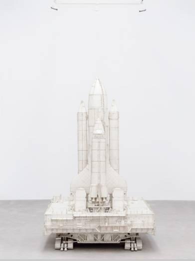Tom Sachs(汤姆·萨克斯)《无限轨道》