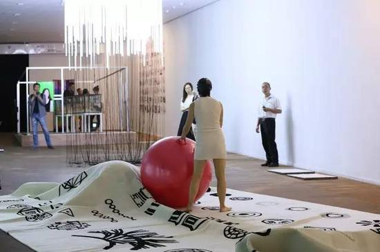 ▲ 金锋个展“万恶之首”,展览现场