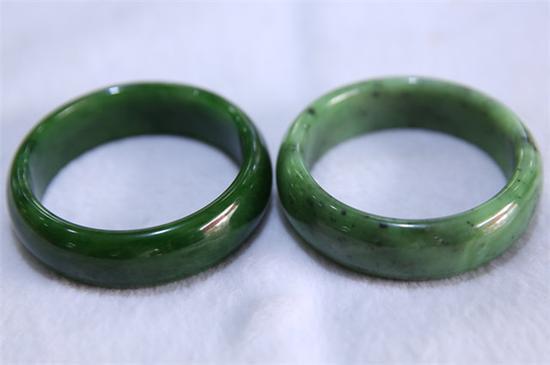 左为20000元左右;右为1000-2000元之间
