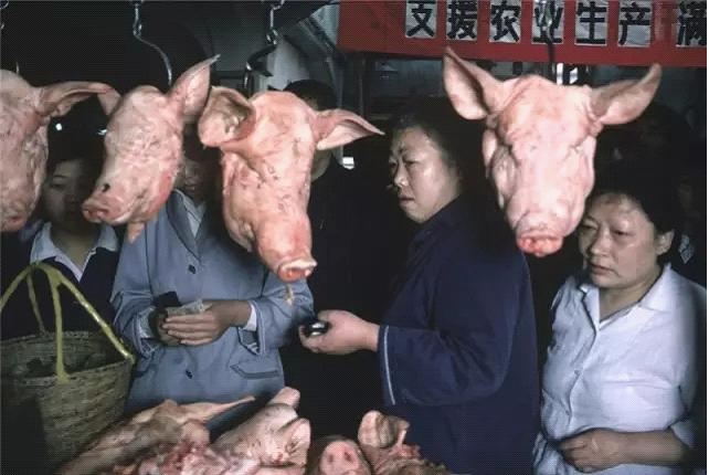 1979年,上海。猪肉是人餐桌上的主要肉制品。